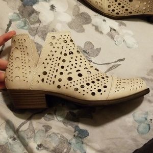 Festival cutout booties